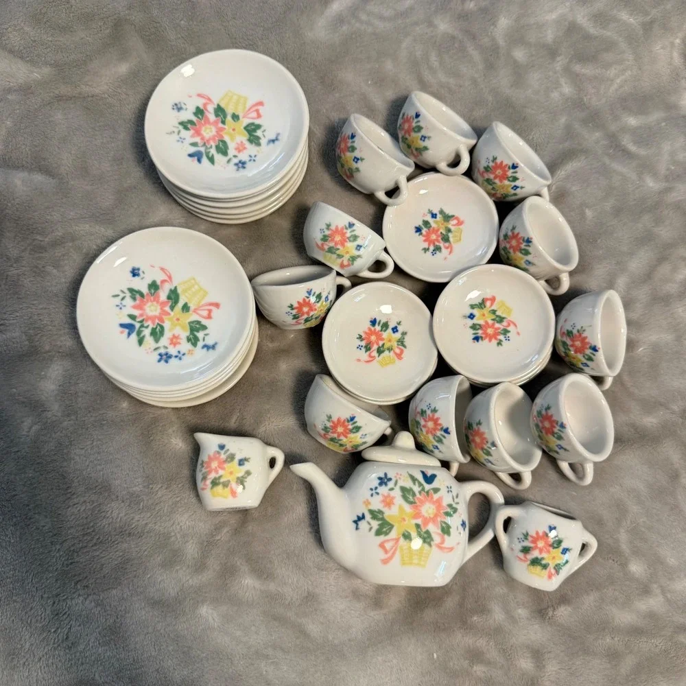 Vintage Miniature Floral‎ Tea Set 35 Pieces Cottagecore Display